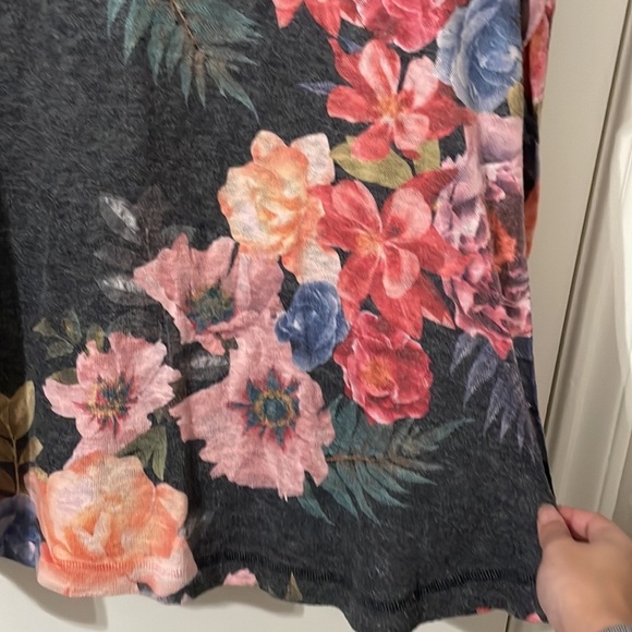 SOFT SURROUNDINGS Long Sleeve Tunic Size PXL Floral Print Knit Rayon Blend Shirt - Picture 8 of 9
